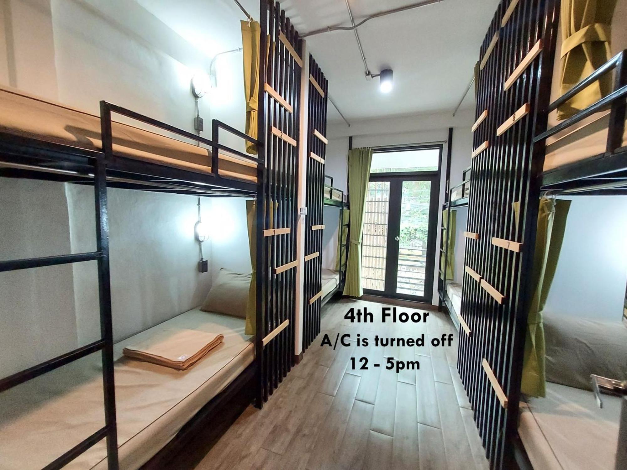 Feel Good Bangkok Hostel Ngoại thất bức ảnh