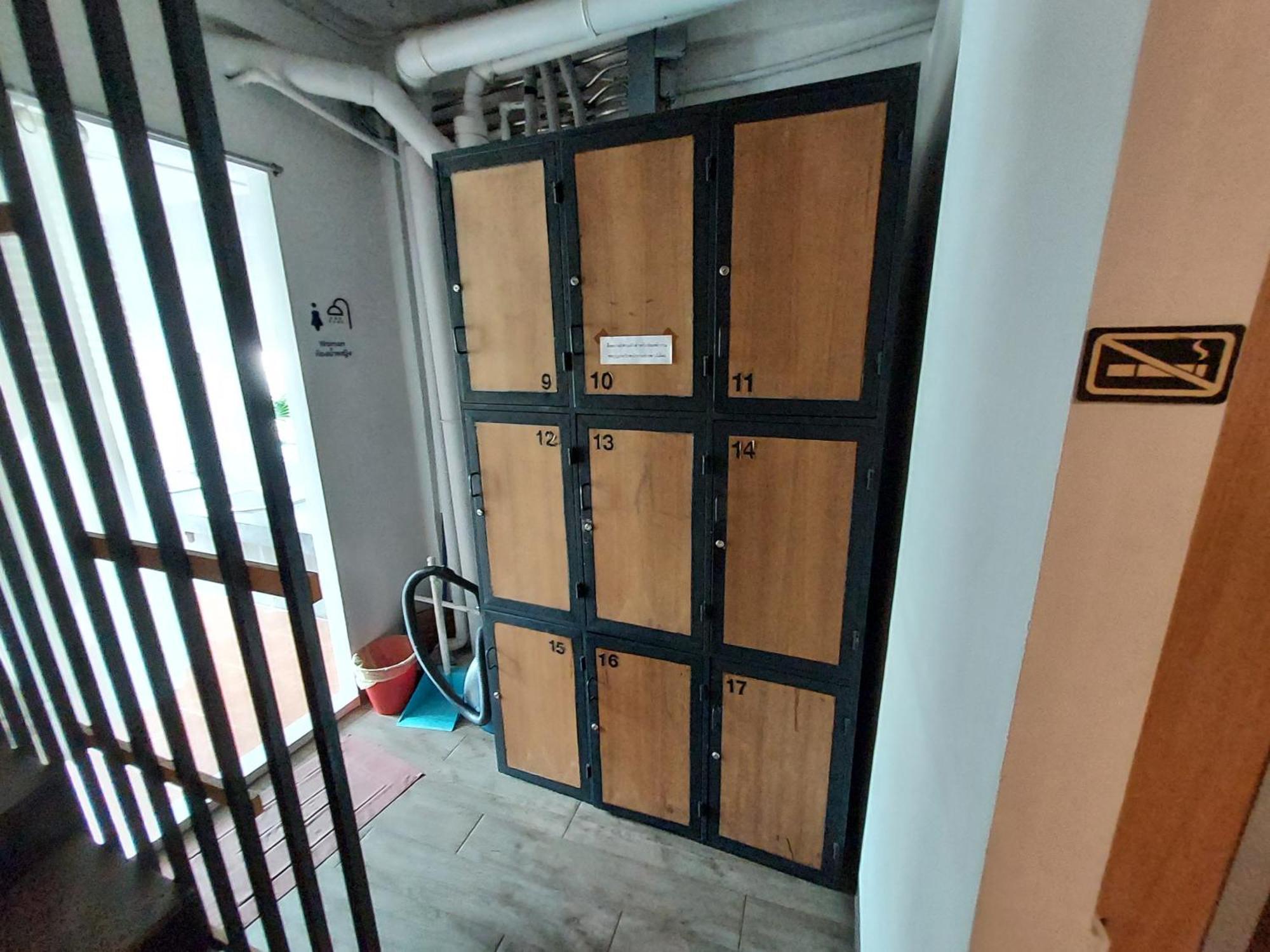 Feel Good Bangkok Hostel Ngoại thất bức ảnh
