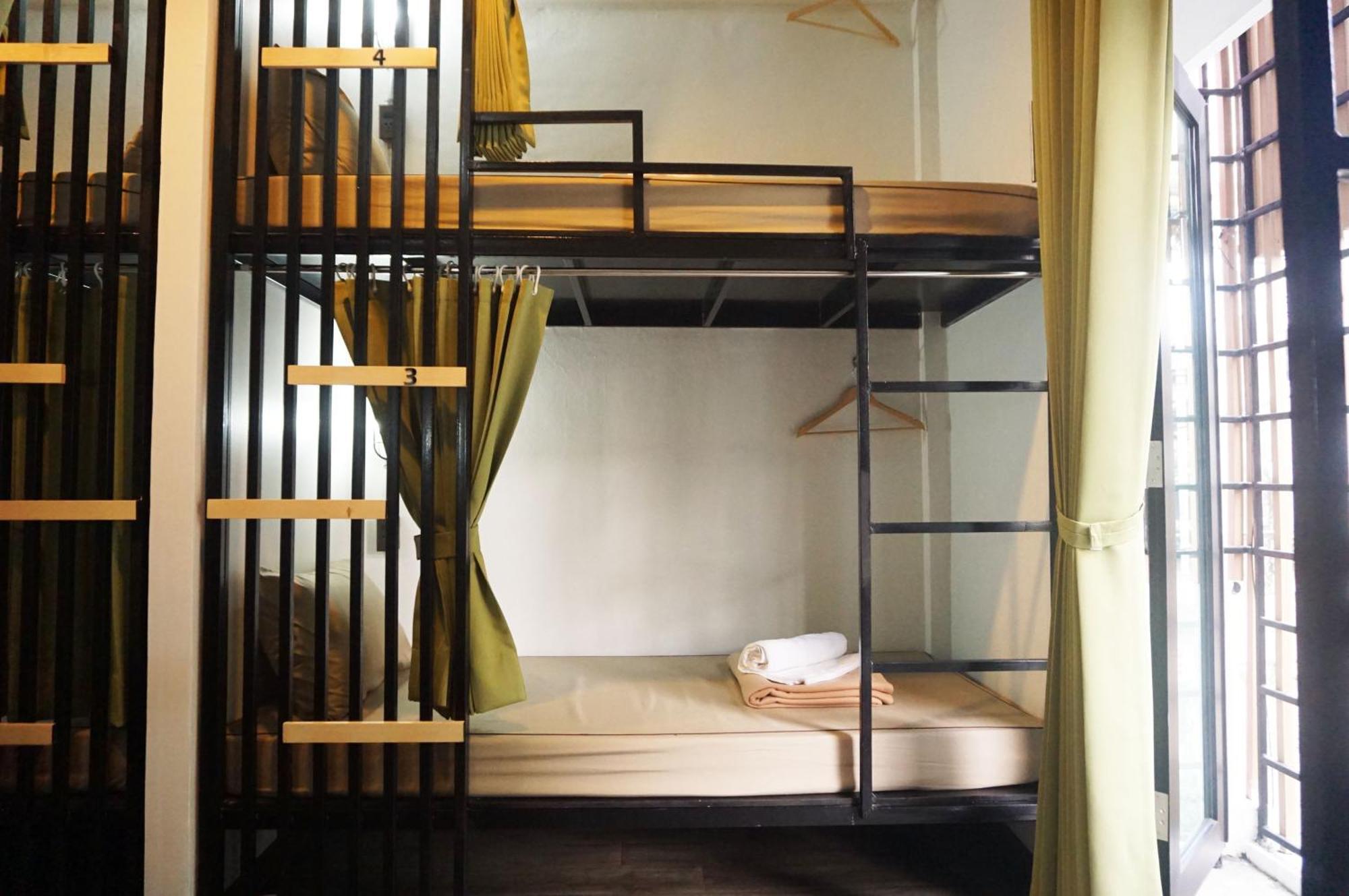 Feel Good Bangkok Hostel Ngoại thất bức ảnh