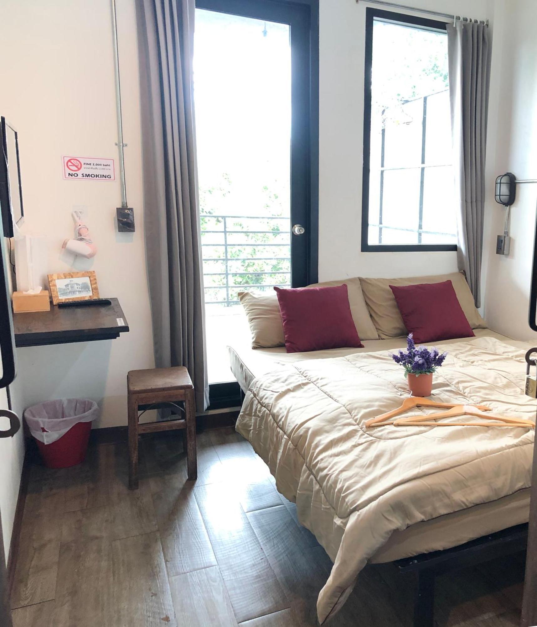 Feel Good Bangkok Hostel Ngoại thất bức ảnh