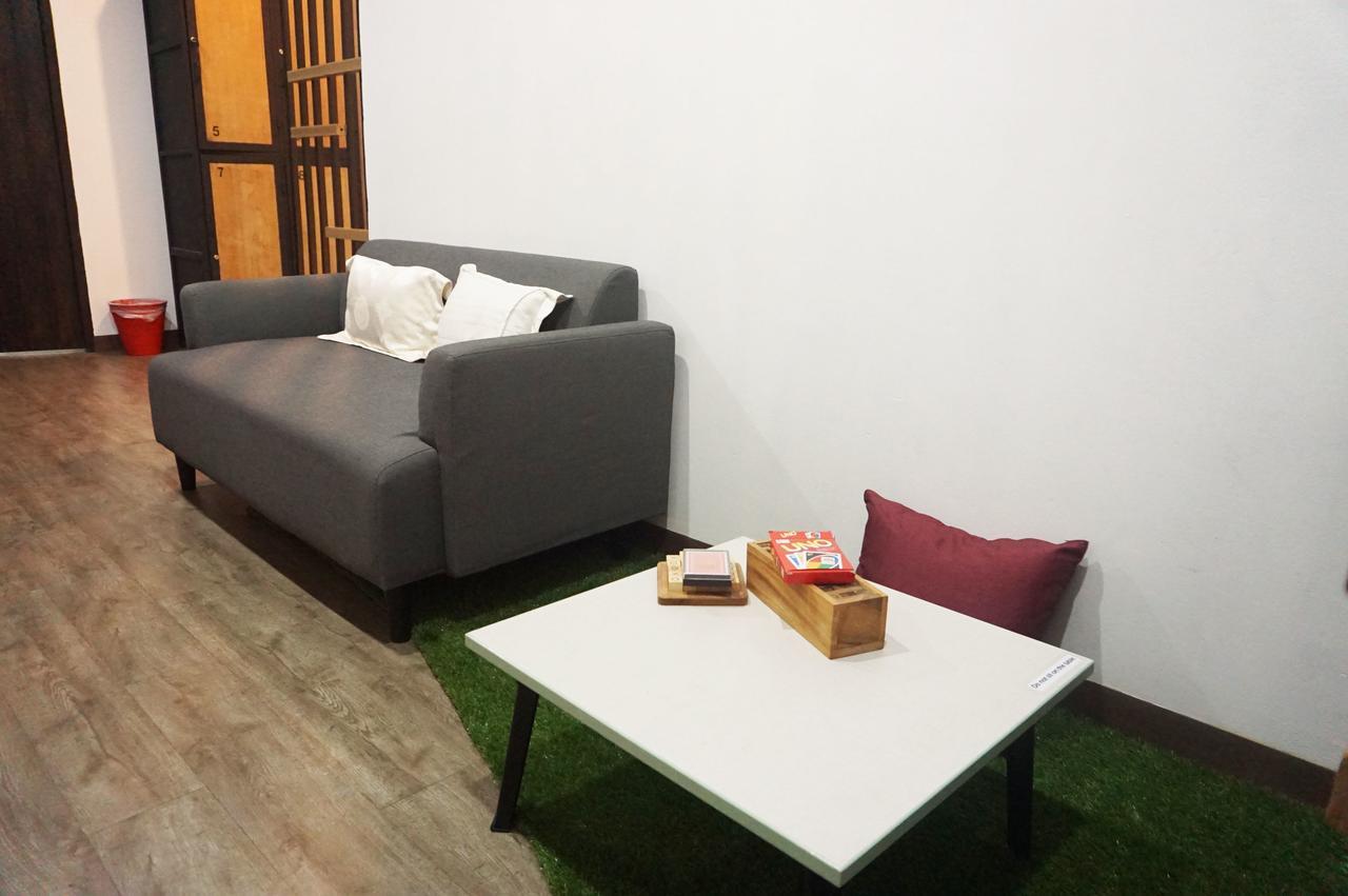 Feel Good Bangkok Hostel Ngoại thất bức ảnh